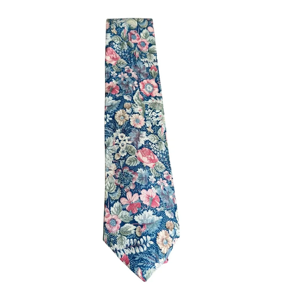 Tango Max Raab Tie Vintage Navy Pink Floral Cotton Made in USA 3.75